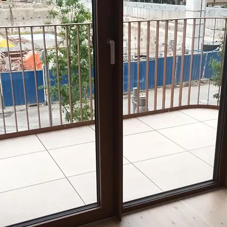 Zwirn 1 Izbovy Apartmán *