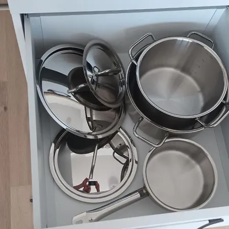 Zwirn 1 Izbovy 브라티슬라바